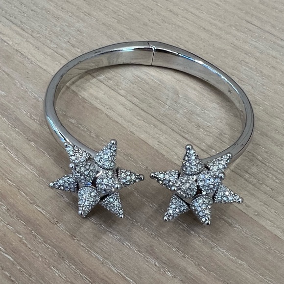 Atelier Swarovski Kalix Star Cuff in Silver. - Picture 4 of 6